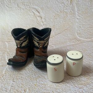 Vintage Cowboy Boot Salt and Pepper Shaker Set